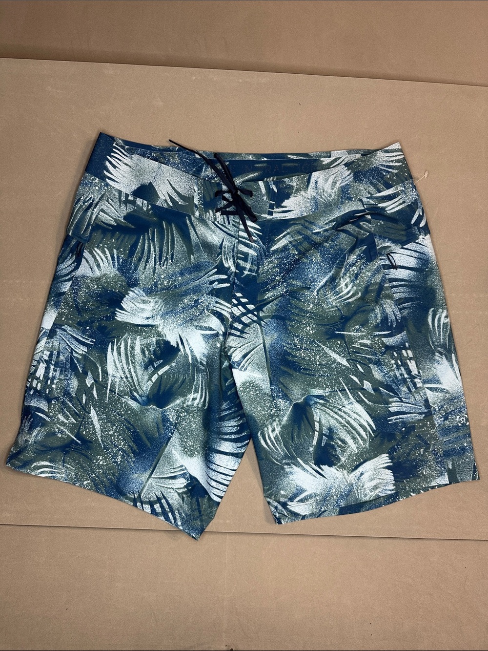 lululemon athletica Navy and Teal Palm-Print Swim Shorts